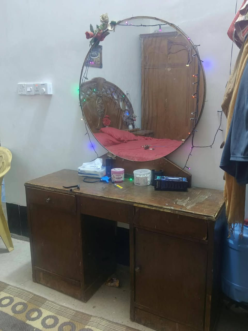 غرفه للبيع السعر 125 وبيها مجال الاستفسار ***********
