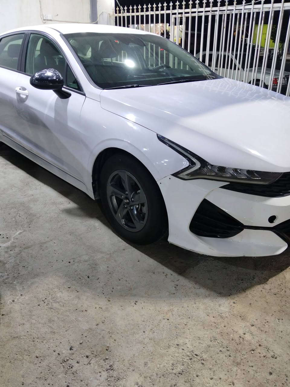 موديل 22 السياره حره بسمي
سعر 130وبيها مجال وراد امريكي سياره .
***********
