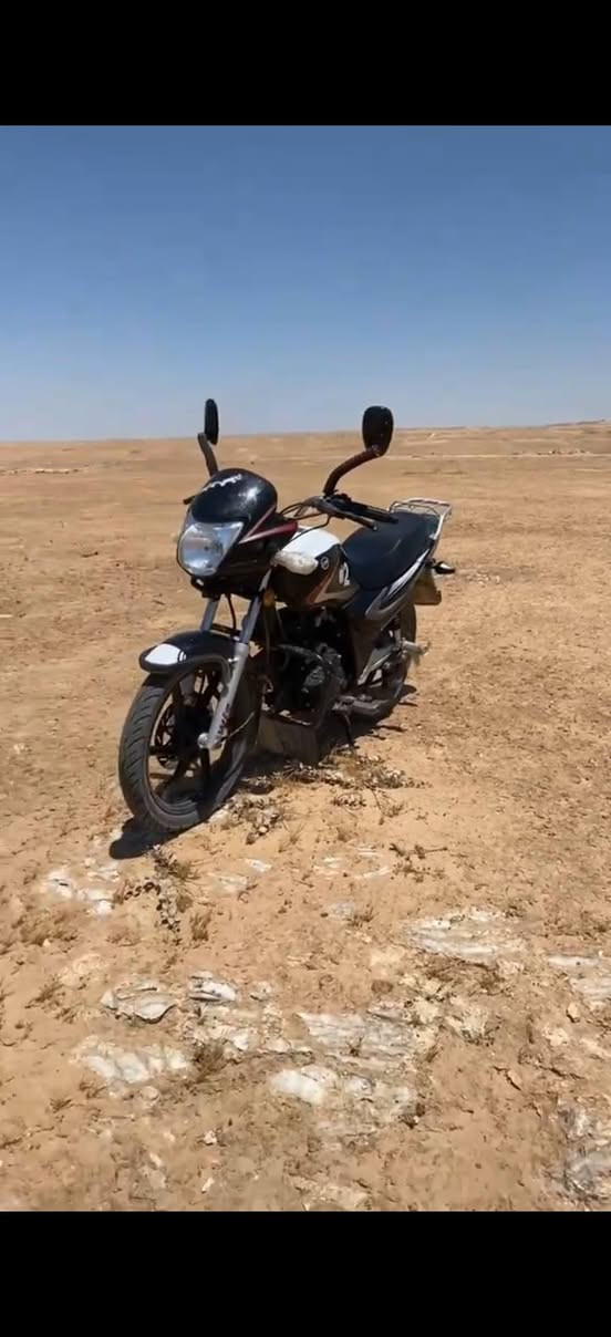 للبيع ماطور سايم موديل 23 المكان الموصل اسعر مليون 500 ارقم ***********
