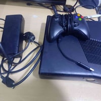 اكس بوكس ٣٦٠ • ٥ جوستكات • ٤٠ لعبة