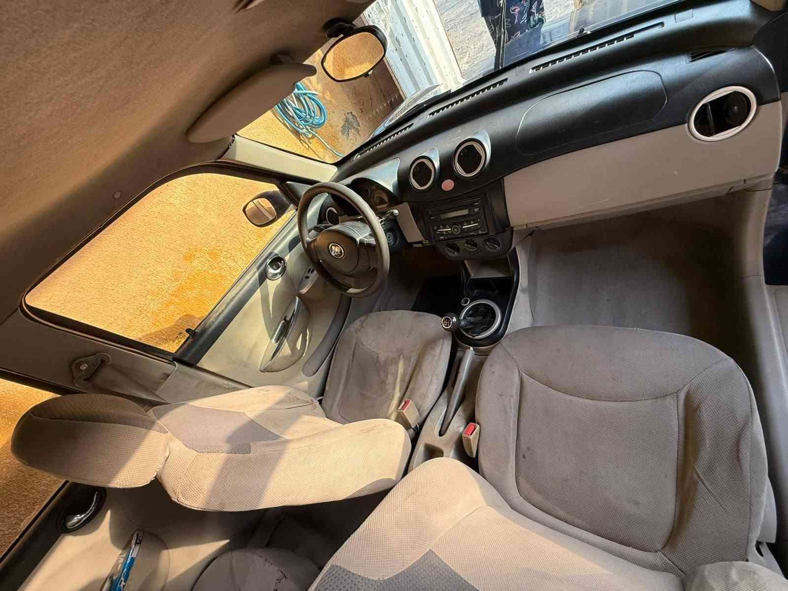 ليفان ٣٢٠ • ٢٠١٣ • ٢٦الف