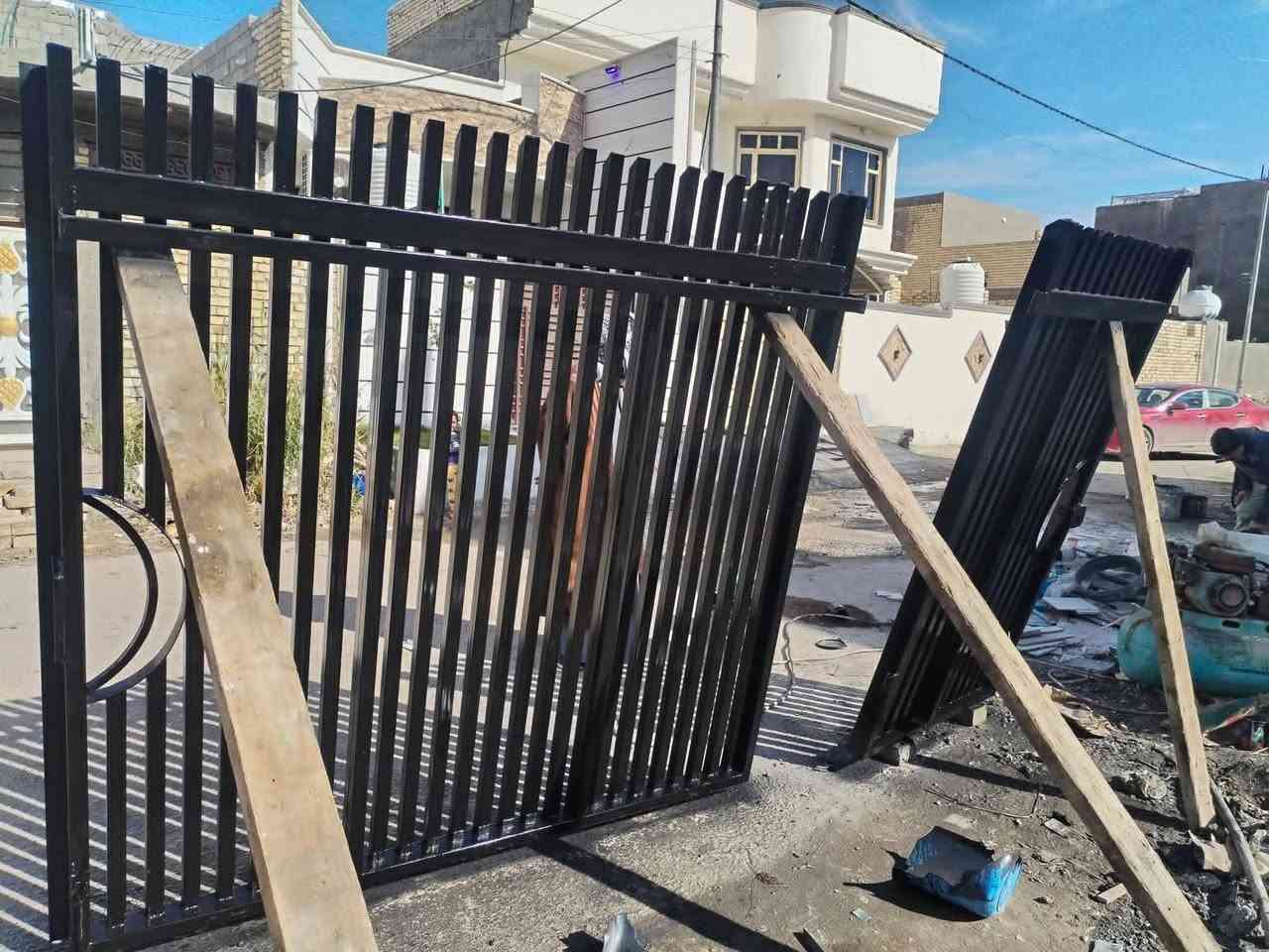 السلام عليكم
تنضيف وصبغ الشبابيك والأبواب
بانسب الأسعار
***********

