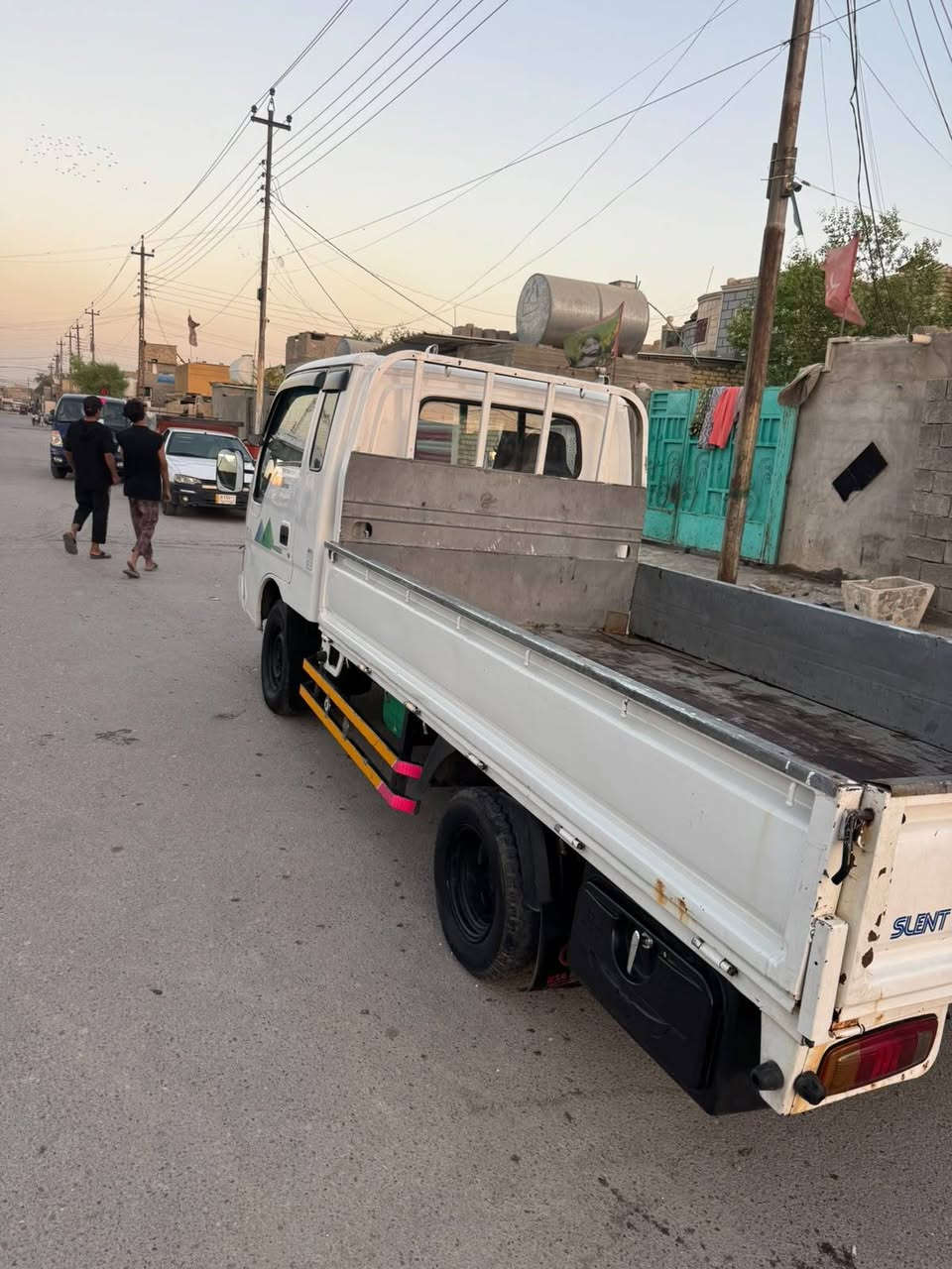 سلام عليكم سياره فنتيره موديلالمعامل بستان سامي سعر ٦٠ وبيهه مجال شي قليل رقم الهاتف *********** ٢٠٠٠ سياره مصبوغه جماليه مكفوله كير اكسن المكينه لا تنقيص لا بخار العنوان
