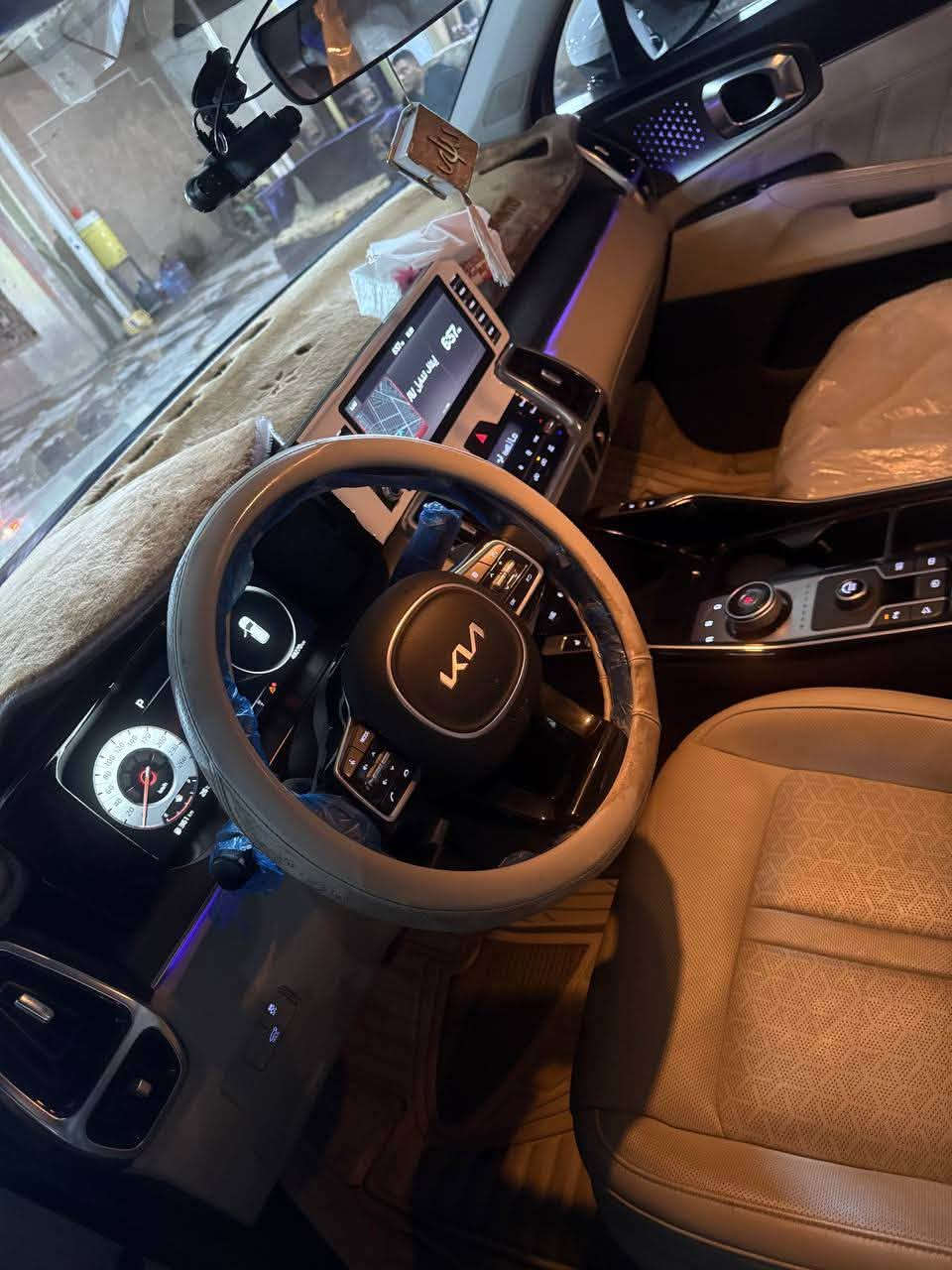 سلام عليكم 
سورنتو 2023
فول مواصفات عده البنرامه 
كفاله عامه سياره ماشيه 49
رقم شمالي 
مكاني ديوانيه 
***********
