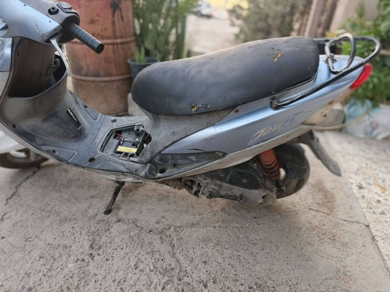 سلام عليكم للبيع ماكس ١٢٠ منغولي شلعه ومعدل تخبل نكره سلف بكل وقت كفراته بلاديه نواقص موضحه بصوره السعر ٣٧٥ وبيه مجال للاتصال *********** مكاني الدوره
