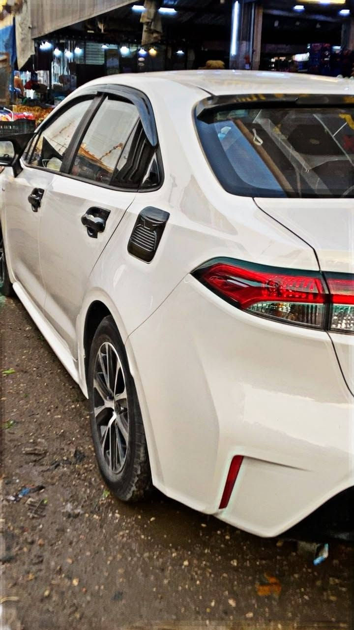 🚘 للبيع تويوتا كورولا 2025 – شكل أمريكي 🇺🇸
🤍 اللون: أبيض
🖤 الداخلية: أسود
✨ المواصفات: فول مواصفات
🔹 موديل 2025 🔹 شكل أمريكي 🔹 لون أبيض لؤلؤي 🔹 داخلية سوداء 🔹 شاشة 🔹 كاميرا خلفية 🔹 حساسات 🔹 مثبت سرعة 🔹 تحكم بالمقود 🔹 بلوتوث 🔹 Apple CarPlay 🔹 تشغيل ذكي 🔹 دخول ذكي 🔹 مكيف 🔹 جنوط 🔹 أنظمة أمان كاملة 🔹 السيارة نظيفة جداً
📌 السيارة جاهزة للفحص في أي مكان
💰 السعر: ١٥٨
📍 الموقع: الفلوجه 
📞 ***********
ارقام بغداد تحويل مباشر

نص مكتوب في الصور:
- صباح الخير 💜