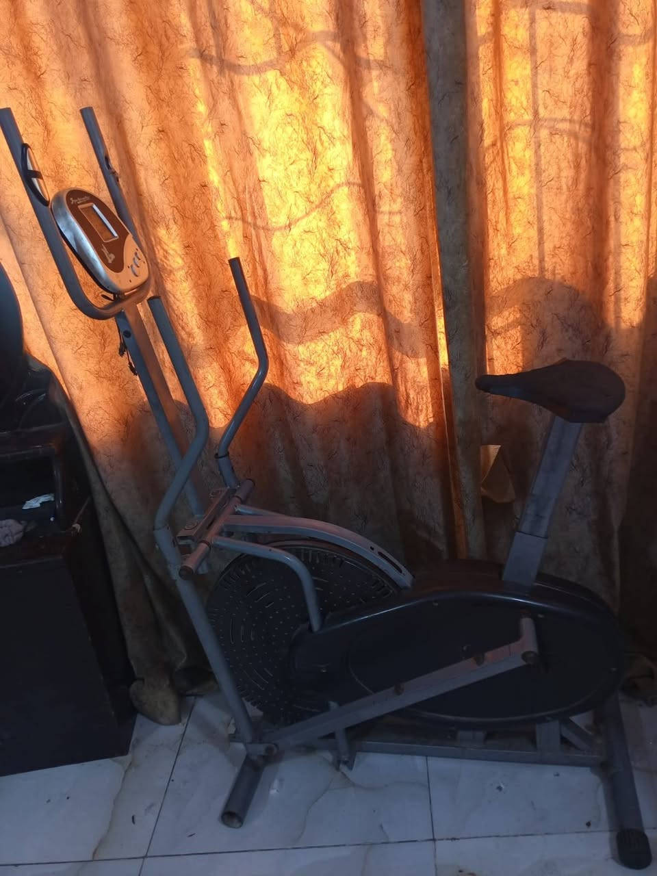 أغراض • خزائن • للبيع