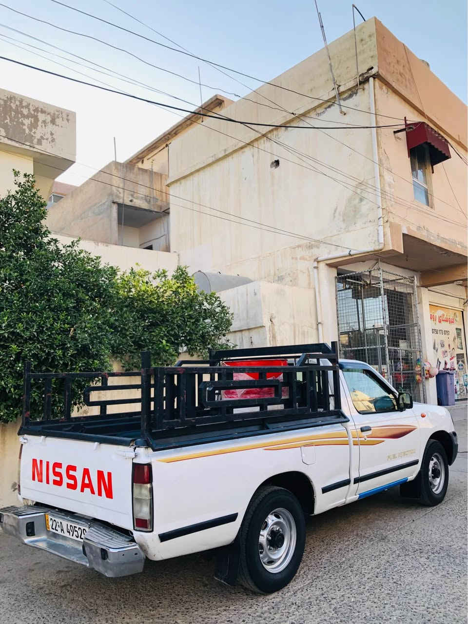 نیسان تاک ٢٠٠٨ ناو سور جام کارەبای نمونە لەجوانی. گیر مەکینە. تەقەو رەقە هەموو بەشەرت بی بۆیاغ هەندی کارتو ساردی هەیە. سەنەوی تاوەکو ٢٠٣١نویە هەزەری نویە. چوار تایەی نوی لەبنە بی مەسروفە.  هەموو فەسروفیکی لیکراوە. هەزەشه تازیە. بی مەسروف. کراوە
نرخ؛ ٨٩مەعامیلکی کەم     
ژمارە مۆبایل؛. *********** 
فایبەر وەستئاپ كويسينجاك, أربيل
