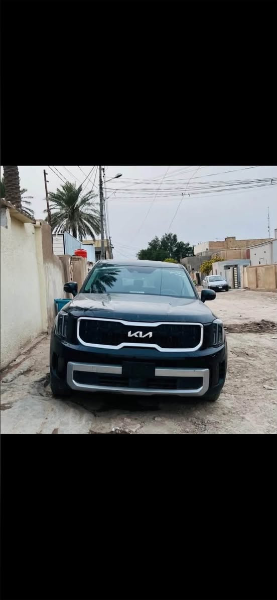 للبيع ✅✅

كيا تيلورايد 2024 اسود .

⸻

!!!!!!!!!!  تفاصيل السيارة: !!!!!!!!!!!!!

 • الموديل: كيا تيلورايد 2024

 • الفئة: LX (النسخة الأساسية)

 • المحرّك: 3.8 لتر V6، يولّد حوالي 291 حصانًا وعزم دوران 262 رطل-قدم.

 • ناقل الحركة: أوتوماتيكي بـ8 سرعات.

 • نظام الدفع: دفع أمامي (FWD).

 • اللون الخارجي: أسود.

    صور الحادث مرفقة بالمنشور!!!

      المواصفات القياسية لفئة LX:

 • المحرّك: 3.8 لتر V6.

 • نظام الدفع: دفع أمامي (FWD).

 • ناقل الحركة: أوتوماتيكي بـ8 سرعات.

 • عدد المقاعد: 7 مقاعد.

 • الميزات القياسية:

 • شاشة لمس بحجم 12.3 بوصة.

 • دعم Apple CarPlay™ وAndroid Auto™.

 • وضعيات قيادة مختلفة عدد 4

 • مقاعد SynTex.

 • تحكم أوتوماتيكي في المناخ ثنائي المناطق.

 • مفتاح ذكي مع زر تشغيل.

 • مثبت سرعة تكيفي.

 • نظام مراقبة النقطة العمياء.

السعر (240 ورقة) !!

للأستفسار على باقي التفاصيل 

الاتصال على الرقم

 (( ***********‬ ))
