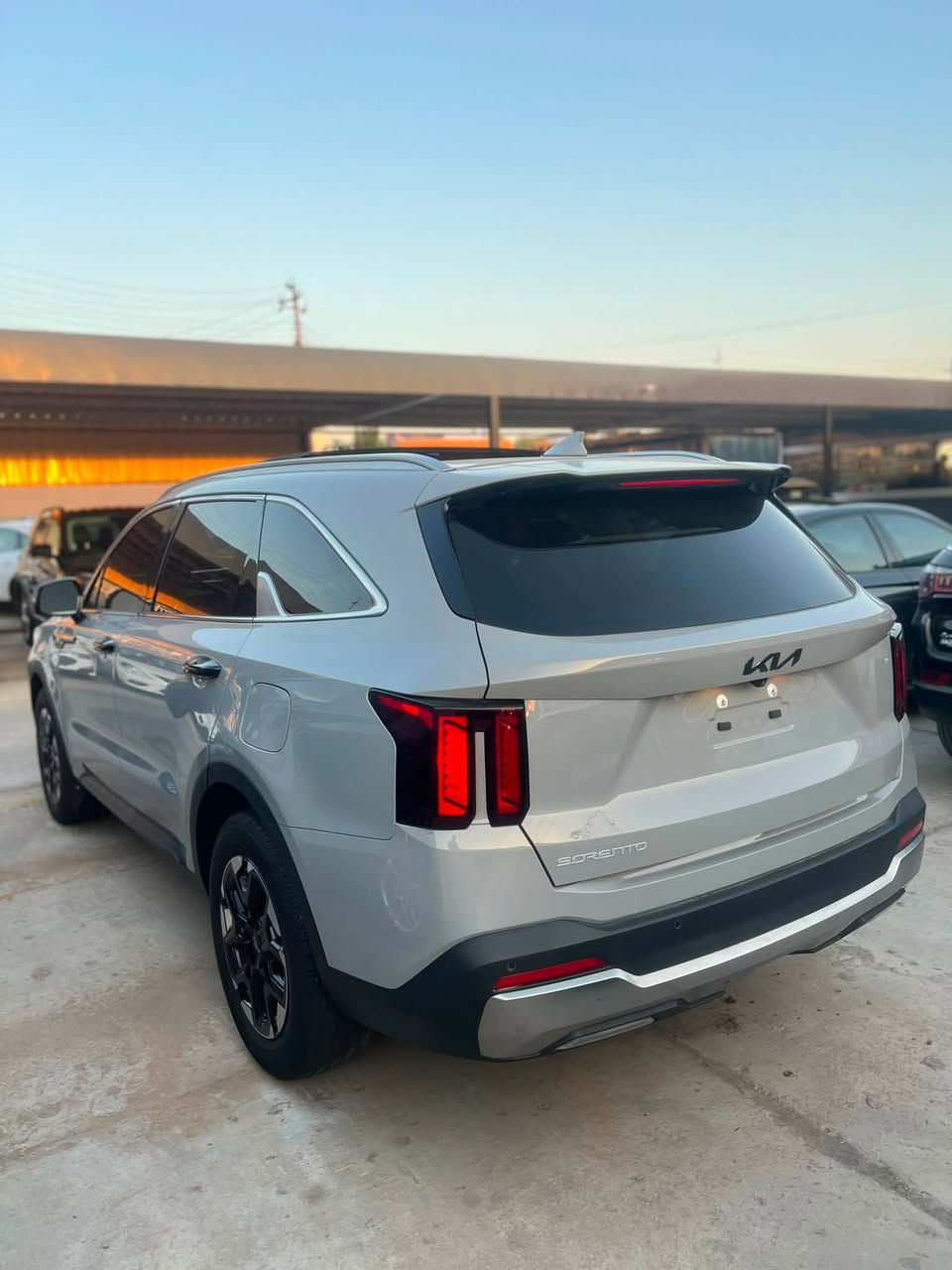 KIA SORENTO S 2025🔥
🔥🔥سعر ٢٥٥ ورقه $$

وارد أمریکي

ماشي ٨ الف مايل

فول مواصفات

محرك ٢٥٠٠  ٤ سيلندر 

٧ سبعة راكب

بدون رقم بشرط الترقيم شمالية

✅ضرر سيارة شوي بوند صبوخ بدون دواخل

لايتات راديتر كلش بلادي

✅رقم شاصي 5XYRL4JC6SG332004

مكان سيارة سليماني

***********📱📱📱
