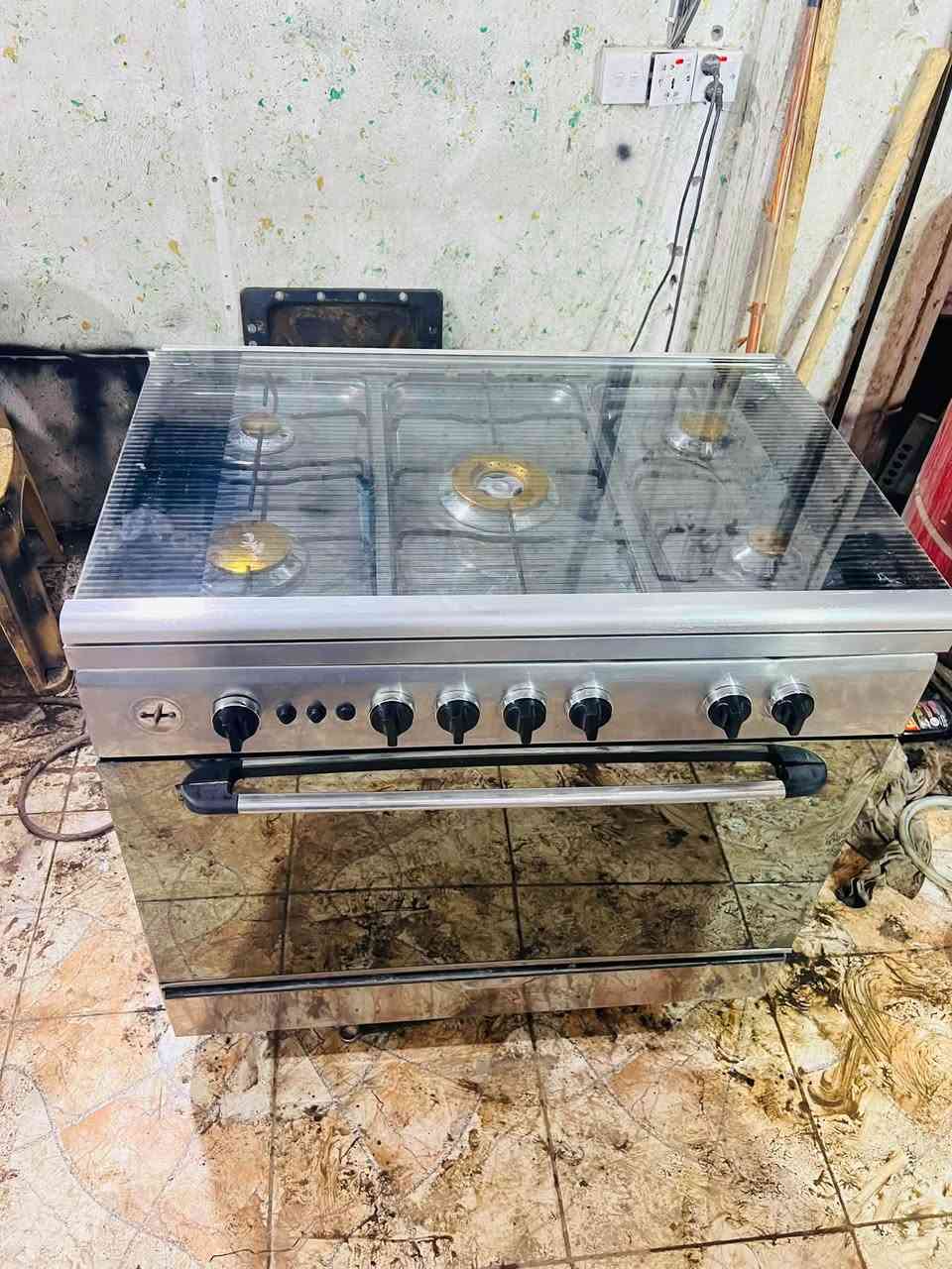 طباخ مصري • ٥عيون • شبه جديد