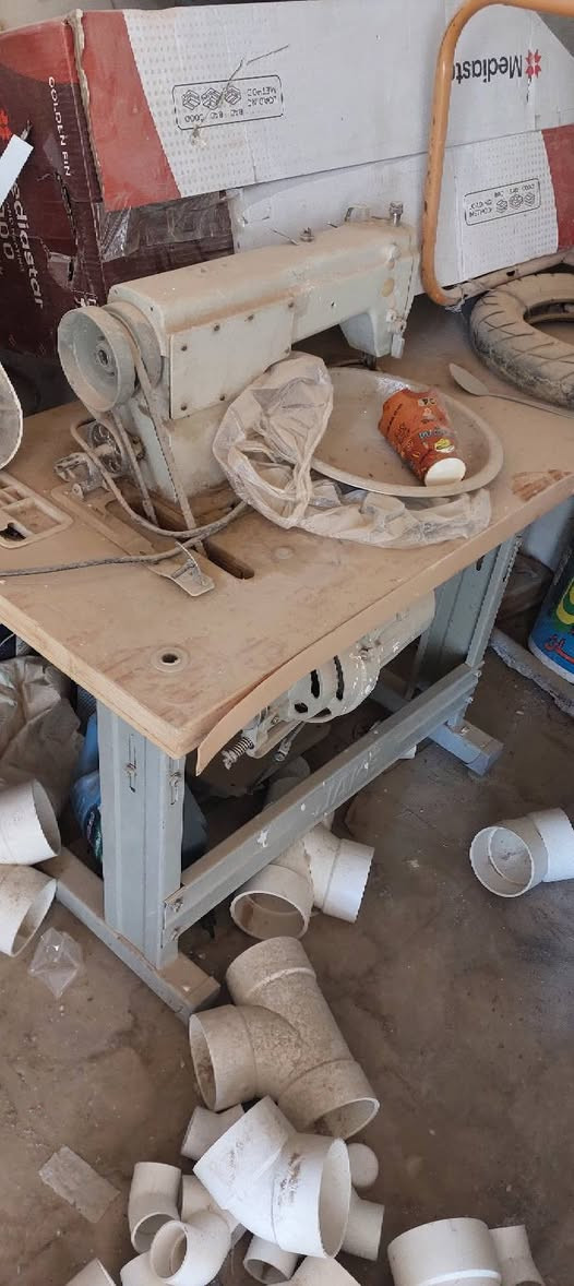 السلام عليكم
ثلاجه بيه ليك غساله شغاله تنشيف عاطل براد مي شغال 
ماكنة خياطه نظيفه شغاله متروكه 
للبيع موجودات كربلاء عكدبليبل ***********
