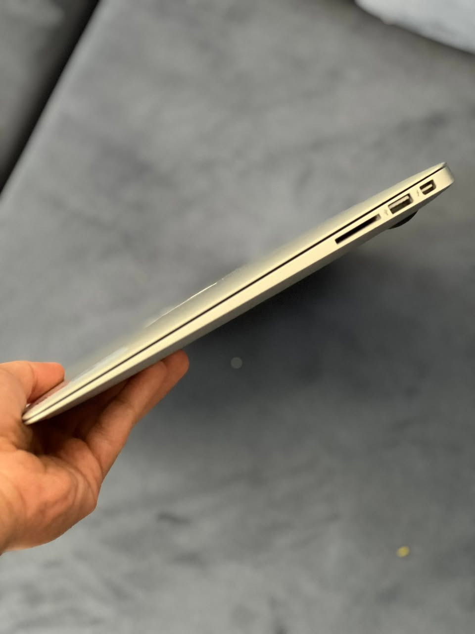 مكلف بالنشر 
💻 لابتوب للبيع (Core i5)
• المعالج: Intel Core i5 (2015)
• الرام: 4GB
• الذاكرة: 128GB SSD (سريع جداً)
• الشاشة: 14 بوصة
✨ الاستخدام: ممتاز للدراسة، التصفح، وبرامج الأوفيس (Word/Excel).
💵 السعر: [300] بيهة مجال لشراي 
📍 الموقع: [كربلاء يوجد توصيل جميع المحفظات]
📞 للتواصل: [***********]
