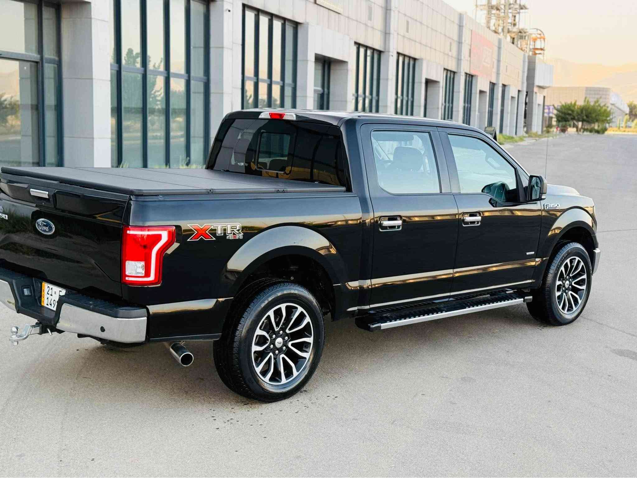 فورت f150 بؤدي كورت ده رگا گه وره زورتازه و جوان
موديل ٢١٧ ره نگي ره ش گير له عه رز ده بل اكسل 
شاشه گه وره كوشن سايق سه كن كاره با لايت ليد و زينوون مه كينه ٦بستون ده بل توربو حجم ٣٥٠٠ بي عه يبو كرانه وه تاخم تايه تازه سه نه وي فحس تازه به ناو خومانه وه يه سياره كه به كلين داخل بووه ليره جاملغ و بونيد بووه به بوياغ بي ئيرباك و ناوگرتن به شه رت 
يه ك بست بوديكه ي كارتي هه يه شوين سليماني 
موبايل ***********
0️⃣7️⃣7️⃣0️⃣0️⃣8️⃣4️⃣9️⃣5️⃣9️⃣3️⃣ السليمانية, العراق

