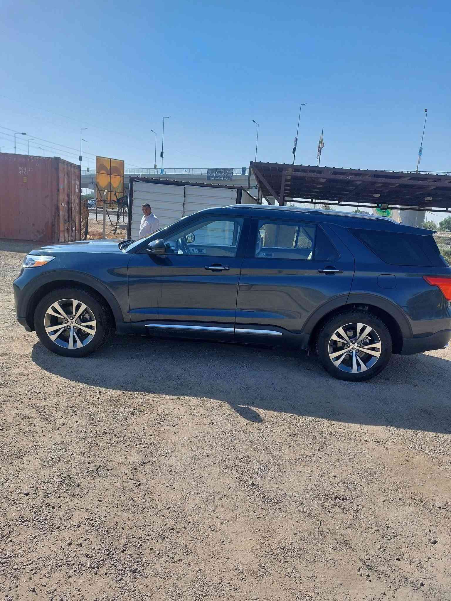 اعلى شي VIP فورد اكسبلور فئه(بلاتينيوم)
موديل 2023 ماشي 50 الف كم 

محرك 6 سلندر  3000cc توين 

المواصفات فول الفول VIp ✅

بصمة تشغيل وابواب 

دخول ذكي 

تشغيل عن بعد  

اوتو بارك تحكم ستيرن 

رادار جانبي

شاشة كبيرة 

كاميرا 360 درجة 

فتحة سقف بانوراما 

كشن كهرباء مع مساج 

كشنات تدفئة وتبريد 

ابواب اناره داخليه متغيره 

كشن Vip منفصل 

بردات خلفية ستيرن كهرباء 

كشن خزن 3  وضعيات 

خاصية الاصطفاف 

وضعيات قيادة 

سايد بريك بصمة 

تحذير خروج عن المسار 

تبريد مركزي 3 قطع

اوامر صوتية مع12سماعه

مانع تصادم

صندوق كهرباء 

اوتو هولد سايد بريك بصمة 

قيادة آلية جي بي اس GPS

حساسات خلفية وامامية 

💠ملاحضة السيارة مكفولة

 كير ومحرك صدر اطارات شواصي لغد كفاله

 حادثه سرقه رقم ميسان اني مستورده بأسمي 

🟩 سعر 230 

واتساب أو إتصال 

ت***********
