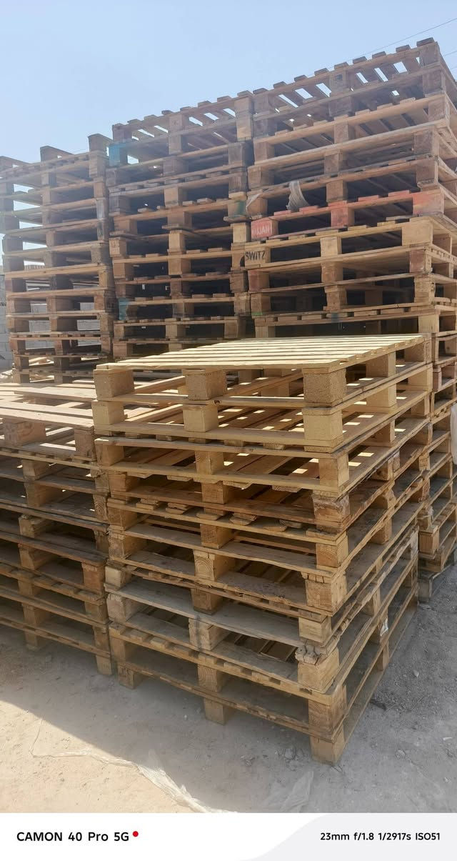 السلام عليكم سكيب للبيع 100 x 120 العدد 3000 سكيبه السعر 4000 قفل***********
