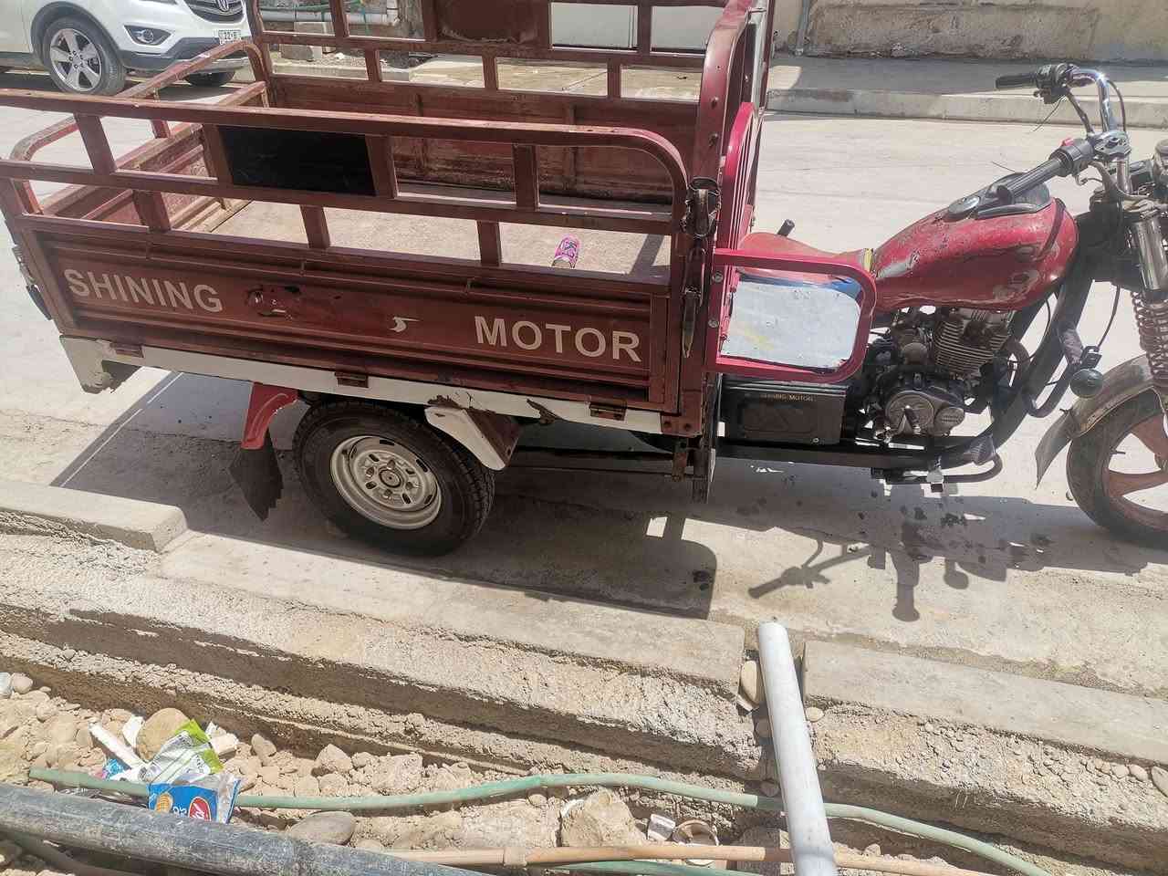 اسلام عليكم ستوته للبيع اسعر مليون 100 وبيه مجال قليل ستوته جهزه ويرمنيه سلف كلو شغال  موصل ايسر حي البكر  ***********
