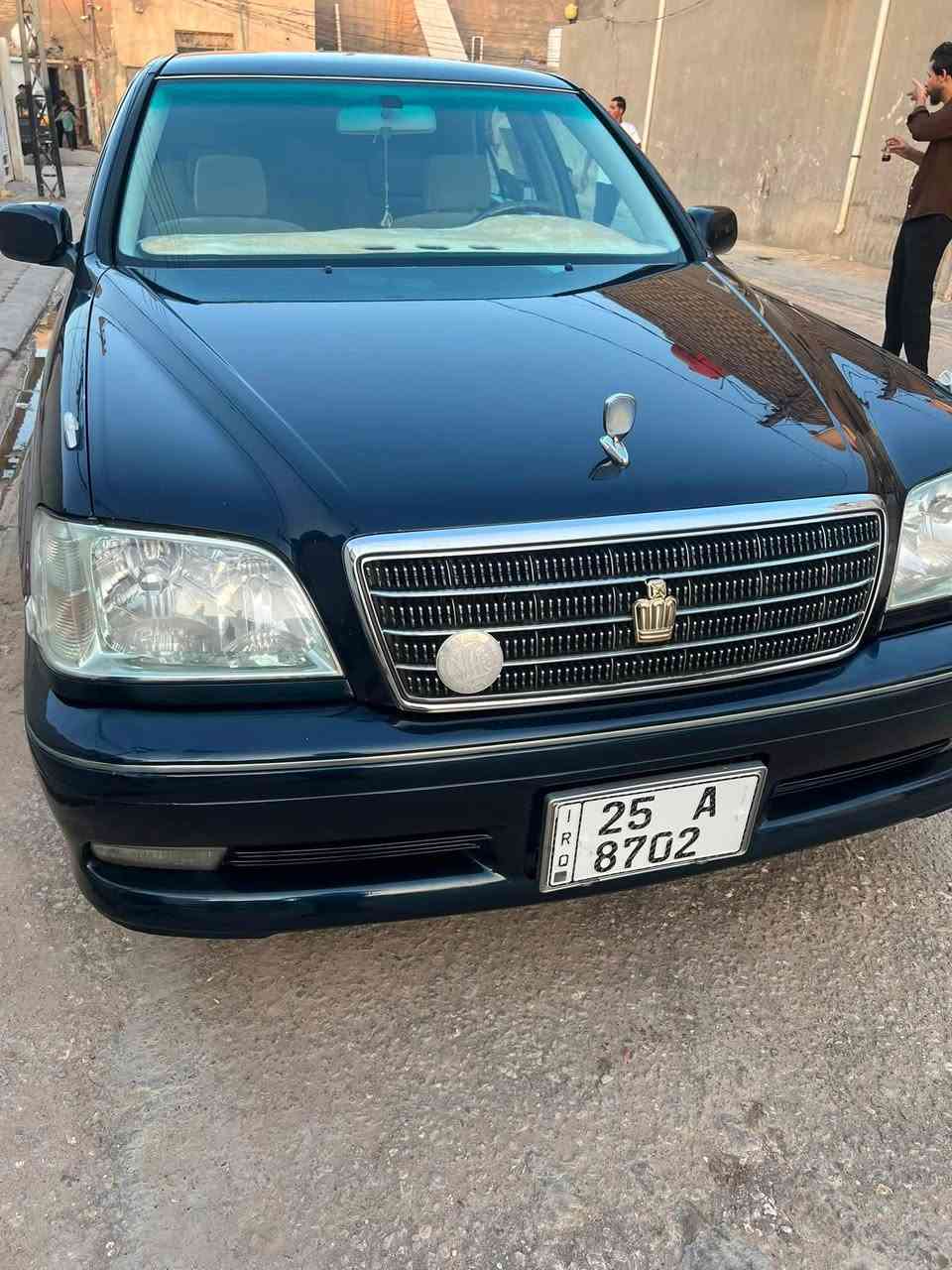 السلام عليكم 
للبيع او المراوس السعر (125)وبيه مجال  ( *********** ) واتساب بي 
ملكه لون حبري موديل 2001رقم كركوك نكليزي (بسمي) مشروع وطني هزه جديده قبل شهر مداوره شاصي 75 مشدودله مكينه في في تي مكينه و كير جدد حداديه جديده وتبريد جديد تاير90بل ميه غرفه جديده شكره كراسي الامام كهرباء  اصل سياره 3دكم بس مشيوله البرده يعني 2دكمتين دمام الخلفي ويل نجمه لايت كرستال بكلايت اكرستال ابو عيون 
الضربه البيه خلفيه بس مو قويه جوه دعاميه من يم الجاملغ الخلفي و شويه من الحوض
