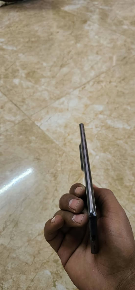 تكنو سمارت 20 برو معارض مع ايفون شعندك نزل مكاني موصل 

وضع شركه شخط مابي

نص مكتوب في الصور:
- ١١:٣٤ ص
- هاتفي
- HiOS
- Based on Android
- V13.6.0
- اسم الجهاز
- TECNO SPARK 20 Pro+
- الطراز
- TECNO KJ7
- إصدار Android
- 14
- وحدة المعالجة المركز...
- Helio G99 Ultimate
- الكاميرا الأمامية
- 32M
- الكاميرا الخلفية
- 108M TRIPLE Camera
- RAM
- 8.00 GB
- 5.00 GB +
- 8 GB قابلة للتوسيع
- ROM
- 256.00 GB
- البطارية
- 5000mAh
- الشاشة
- 1080X2436