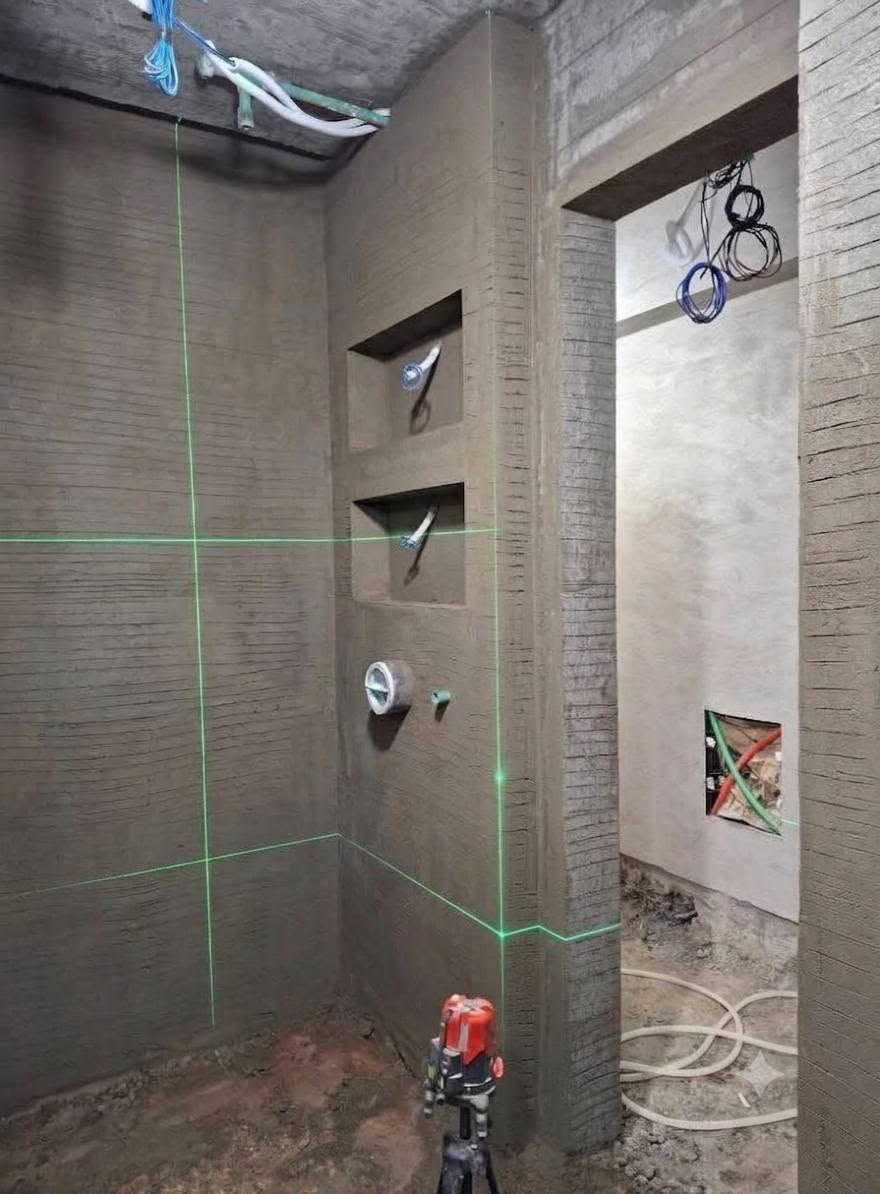 السلام عليكم موجود كادر لبخ وسيراميك درجه اولى وتسليم هندسي *********** وليزر
