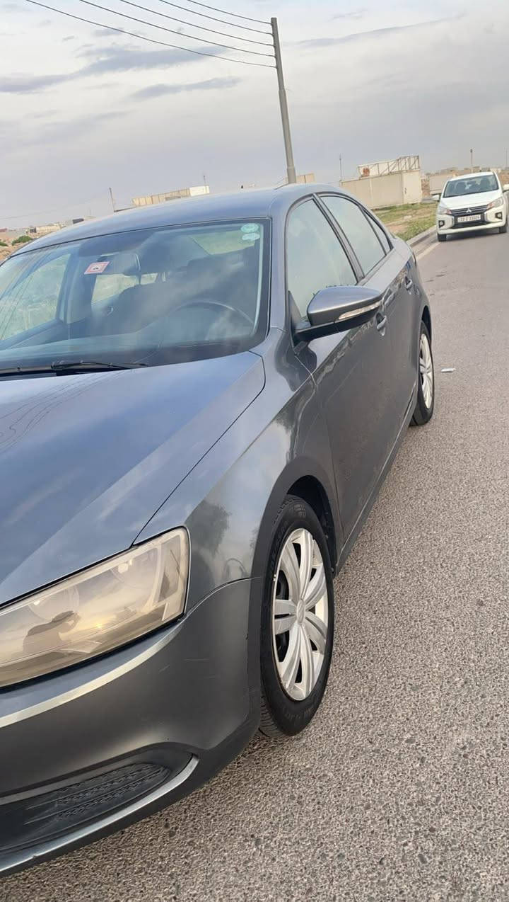 ***********//جيتا خليجي موديل ٢٠١٤ مكينة ٢٠ي مرغوب كير و مكينة بة شةرت جوار بارجةي بةخة لة سةر شوخت بةخ كراية بيش و بشتي كةبسة سعر ٨٥ و معاملة لة هةوليرم أربيل, العراق
