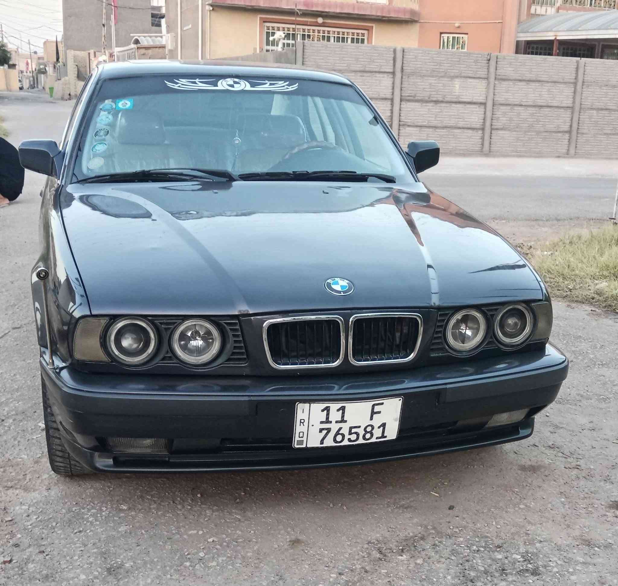السلام عليكم عندي بي ام 525 مسكر فانوس موديل 92 مكينه وكير وحداديه فتحه 3 طكات اصل بليته وسنويه 25 جام كهرباء اربعه اوتوماتيك غرفة جلد اوف وايت  تخم تاير  ويل 16m  رقم بغداد باسمي غير متواجد عالفيس بسبب العمل السعر 65 قفل عنواني بابل محاويل رقمي ***********
