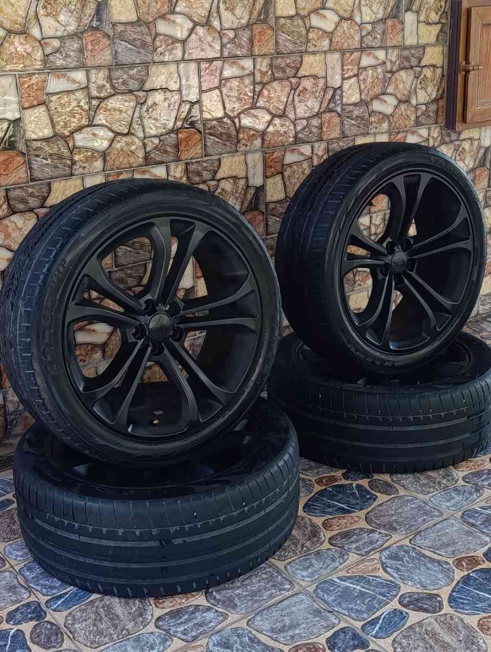 سلام عليكم متاح ويل جارجر GT بلادي لونهن سلفرر سويتهن اسود طافي السعر 350 الف مكاني كركوك ***********
