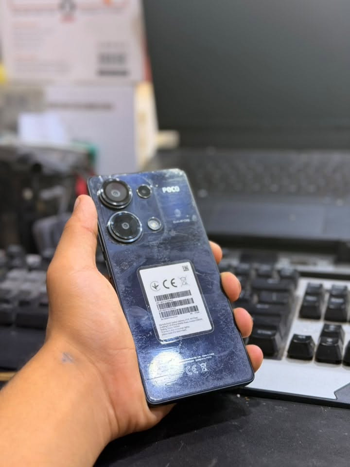 � وين عشّاق البوكو؟ وين وحوش الألعاب؟ 🎮🔥

📱 POCO M6 Pro — وحش الأداء!
💾 12GB RAM + 512GB ROM
✨ جهاز نظيف جداً، شبه أخو الجديد
📦 بعده لَزگات الشركة موجودة عليه

⚡ شحن سريع 67W
🔋 بطارية 5000mAh
🖥️ شاشة AMOLED 120Hz
📸 كاميرا 64MP مع OIS
🤖 مزايا تصوير ومعالجة بالذكاء الاصطناعي 

🎁 ملحقات الجهاز موجودة
🎁 ولَزگة شاشة هدية من عدنا

💰 السعر فقط: 250,000 دينار 🔥🔥

📞 للاستفسار:
***********

📍 العنوان: النجف الأشرف

🚨 سعة 512GB + رام 12GB بهذا السعر!
لا يفوتكم الجهاز 🔥�
