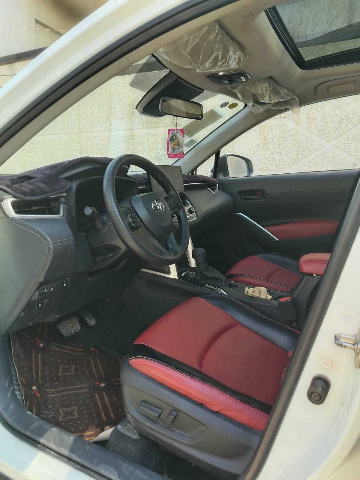 سلام عليكم  كورلا كروس للبيع فول فول مواصفات 
اعلى فئة كروس 
5كامرات 
مكفولة كفالة عامة 
كراسي جلد وكهرباء
مقاعد لونين 
تحكم ستيرن 
انضمة قيادة 
فتحه سقف
 كامره اماميه محيطيه
وبقيه الموصفات

مكاني: بغداد حي جوادين 

الاستفسار ***********

السعرر 28/800وبيه مجال للشراي
