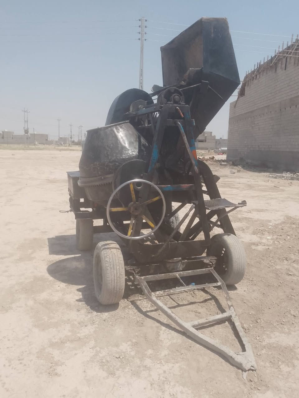 السلام عليكم خباطة للبيع جاهزة شرط الشغل سعرها مليونين وربع وبيها مجال 
الي يريدهة يتصل على هذا الرقم ماجاوب ع الفيس
***********
