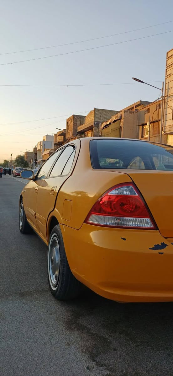السلام عليكم 

نيسان سني للبيع موديل 2009 كربلاء
تدفئة تبريد صدر . تايرات. خير من الله 
الباب الخلف السائق بيَ معجون 
هيئة وغرامات مصفرة .
السعر 70$ وبيها مجال بسيط حگ الجية
بغداد مدينة الصدر 
***********
***********
