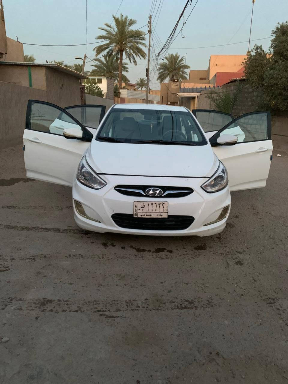 السلام عليكم
هونداي اكسنت موديل 2017 

خليجي تخم تاير جديد 

تدفئة و تبريد شغال فول

شاشة لمس تحكم ستيرن 

تحكم مري كهرباء

كير و محرك كفالة

السيارة مال جناي مو مال بياع شراي

بيها فقط  تبديل باب و بنيد 
مصبوغات و الهلال مال جاملغ

السعر 85 ورقة 

***********
