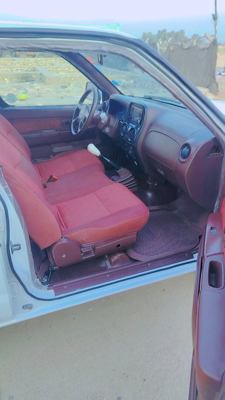 نيسان شبوط • ٢٠١٦ • حدادية جديدة