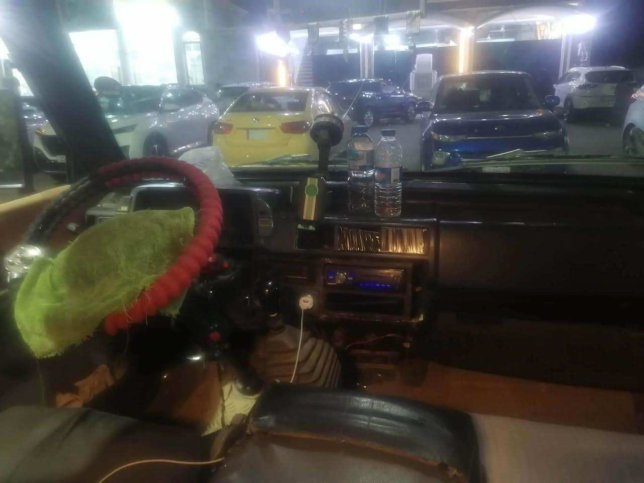 آسيا ٩٦ بغداد انكليزي بسمي مصفرة هيئة ومرور تخم تاير دواخل جديدة مكينة كير اكسل كفالة كهربائيات كلهة شغالة تريد وكالة تريد تحويل رقم الشاصي ممسوح بس البليتة موجودة باتري جديد وسلف جديد  مكاني ديالئ بعقوبة ***********.  وسعر ٥٠ بيها مجال ￼
