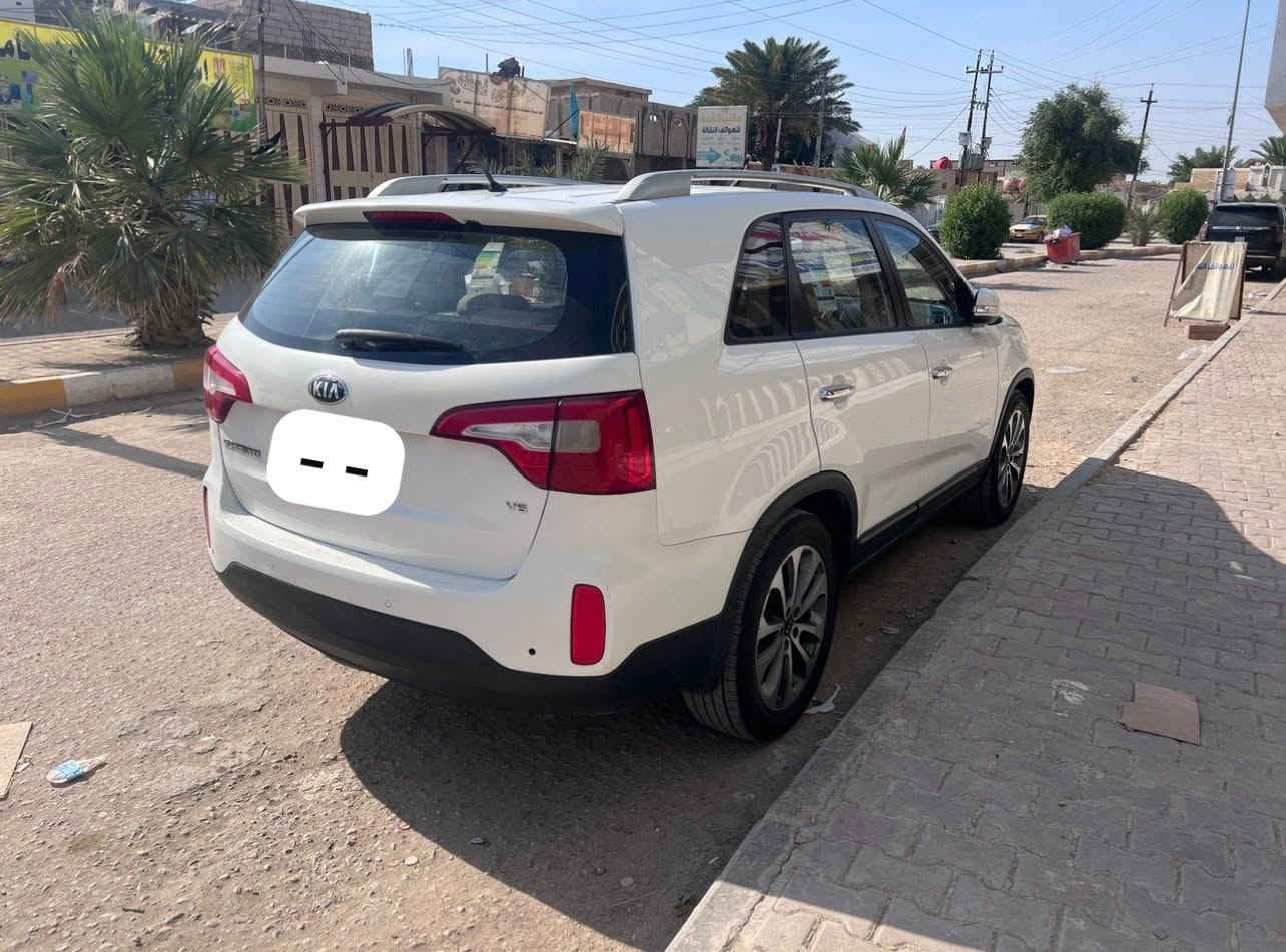سورنتو 2015 خليجي
سبعة راكب 
محرك 6v مكينه 3.5
مكفولة محرك وكير 
تبريد ثلج 
السيارة  بأسمي
السيارة خير من الله صارها سنتين عندي 
السونار مرفق بالصورة 

المواصفات 
حساسات امامي وخلفي 
كامره خلفية بلادي
بصمة تشغيل وابواب  
برد ابواب بلادي 
مري شفط
مكاني الديوانية 
***********
