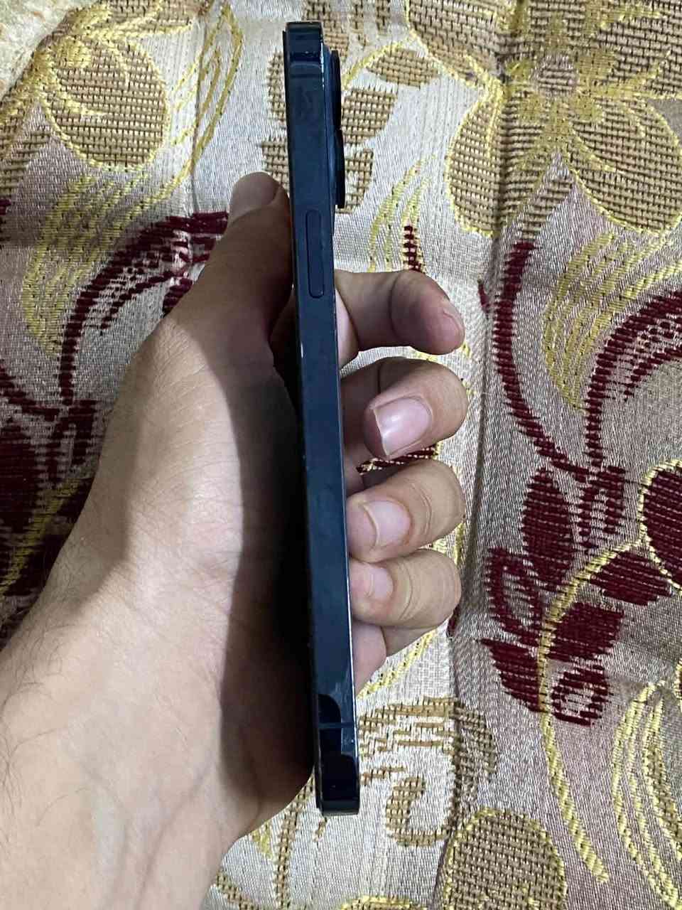 آيفون ١٢ برو ماكس • ٢٥٦ • بطاريه ٧٦