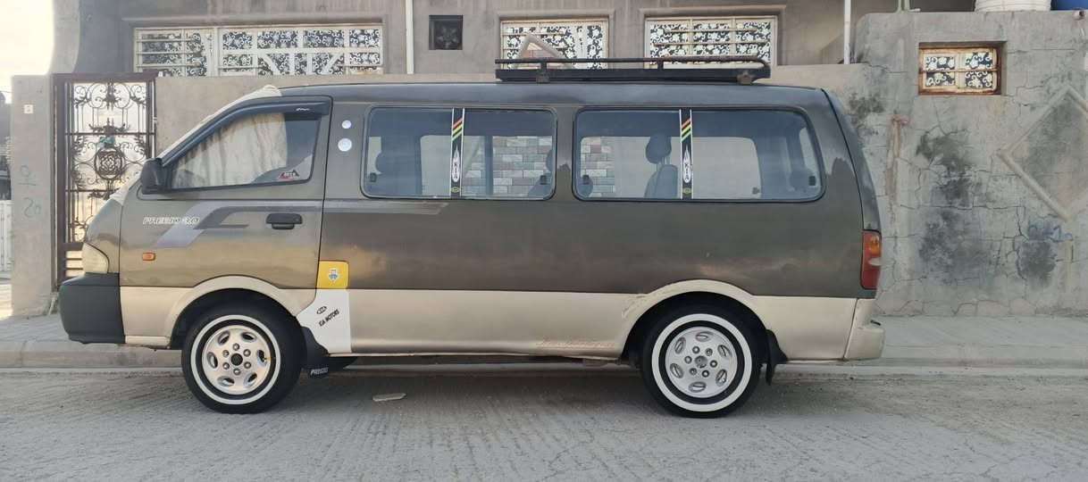 بريجو 2000 رقم نكليزي بسمي
كير مكينة اكسل كفالة لا صرف ولا تبخير 

داينما كرنفال وسلف ب كارتون شرط 

وباتري جديد

تخم تاير 4 جدد 

 غرفة حاوبة كشنات مخمل ومغلفهن جلد تلبيس مال كوريا

كهربائيات شغالة كلهة سيارة ناعمة وخير من الله وين ميعجبك اطلع  ع شرط تاخذ صافي سنوية وخط وبحث 

شرط تحويل 

السعر 78 وبيها مجال. مكانها واسط المزرعة 
***********

