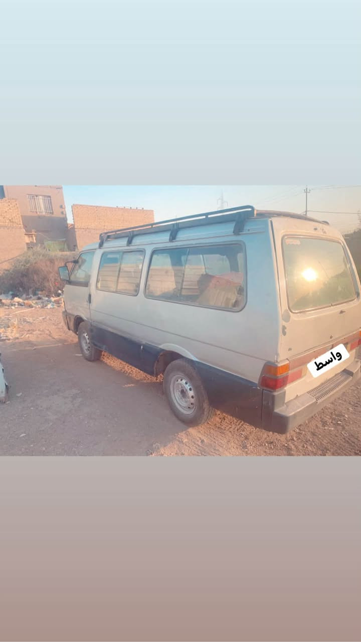كيه بسته موديل 93 كير محرك كفاله كهربايئات شغاله كلها تخم تاير قبل سبوع شديته تعمير بريك كامل السياره برغي مابيها نقص تريد تحويل تريد وكاله السعر 25 ورقه مكان السياره بالكوت ***********
