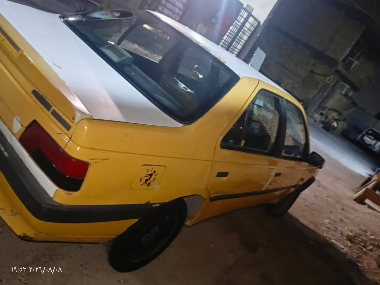 سلام عليكم بيجو 405 موديل 12 رقم بغداد سنويه عضم عاج بدون راعي اتكفل سرقه وعشاير سياره كير محرك فرنسي صاروخ خير من الله كهربائيات شغاله كلها مسجل شغال تبريد عوزه بس راديتر سعرها 10 ورقات مكان بغداد وباقي تفاصيل على هاتف ***********
