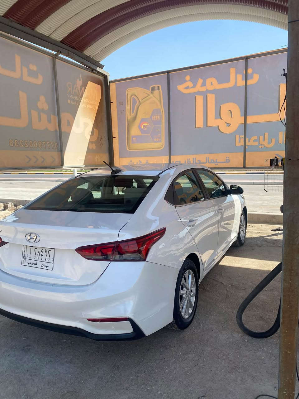 يا الله سلام عليكم سياره اكسنت للبيع مديل ٢٢ وارد امريكي موعوقين  جاملغ وبنيد والباقي شوف العين السياره جاهزه مكينه وكير وحداديه وتبريد تخم تاير كله جاهز السعر ١٠٠ وبيهه مجال العنوان البصره للاتصال ***********
