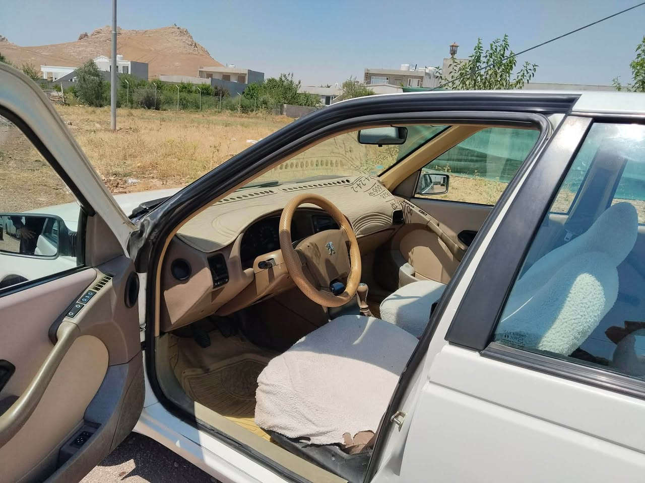 بیجۆ 405 مۆدێل 2010 

گێڕو مەکینە و تەقەو ڕەقەو کارەبایی کامل بەشەرت هەمو گیانی بەشەرت قەترە بۆیاخی نیە سەنەوی تا 28 تازەیە کامل کارەبایی بەشەرت تەبرید لەسەر سویچ بەنزین زۆر کەم ئەخوات گراین شەفت مەرغوب تەحویلو بەناو کردن بەشەرت 

نرخ 47 گەڵاو مەعامەلە 

ژمارە موبایل / *********** السليمانية, العراق
