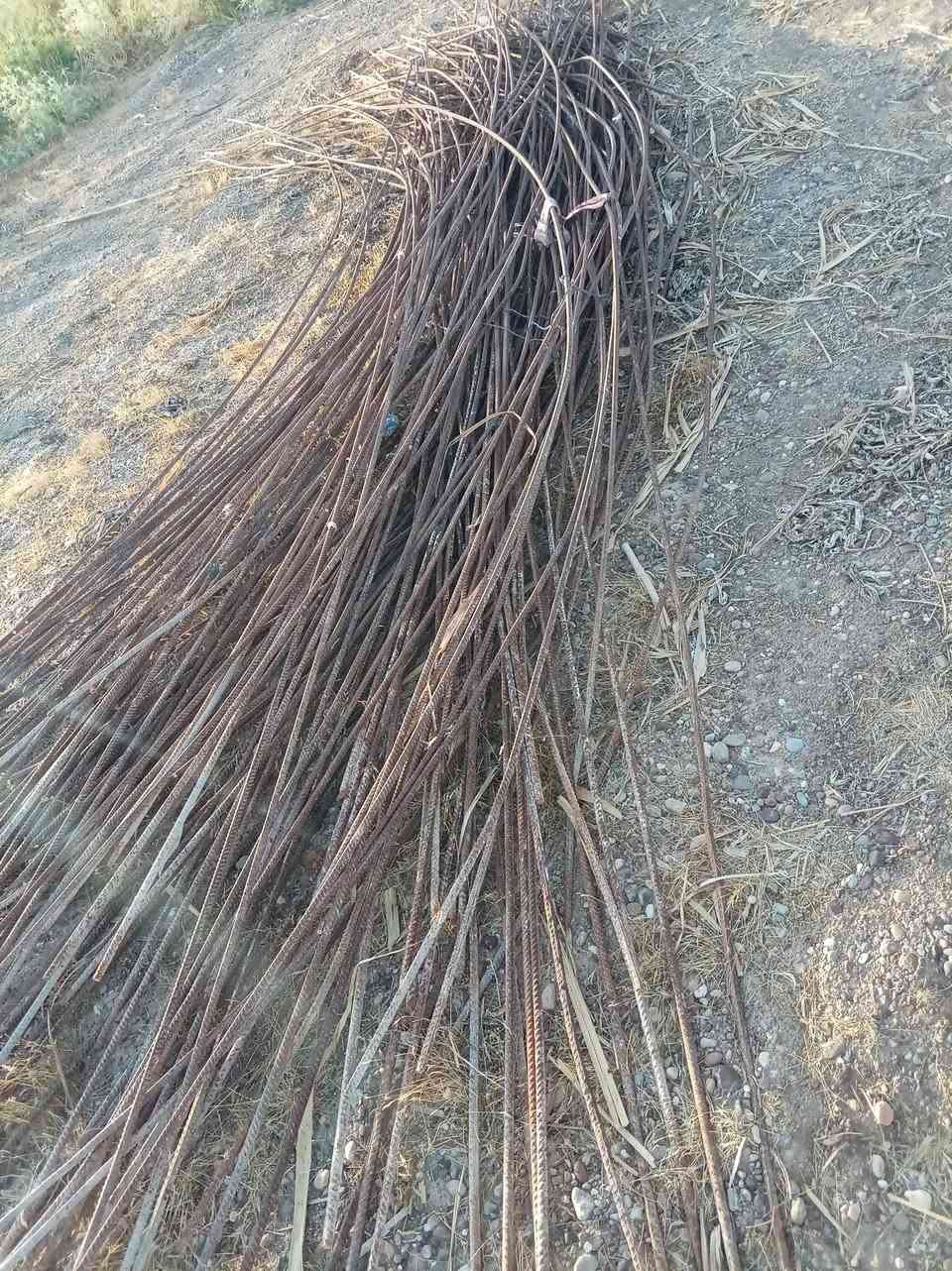 شيش مستعمل للبيع للاستفسار الاتصال على ***********
