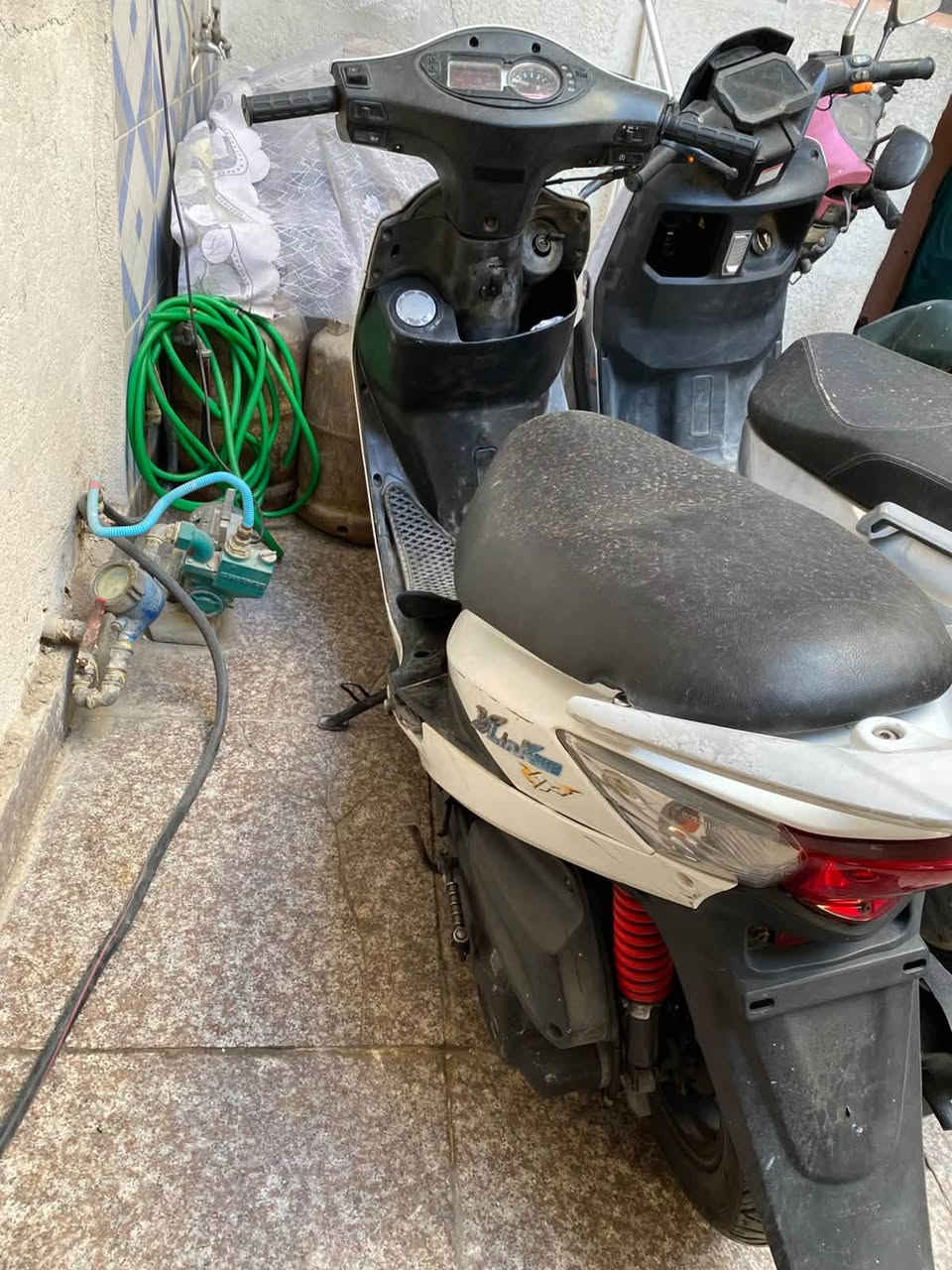 ***********‬
كامكو نضيفه دراجه كلش حلوه  السعر 700بيها مجال المكان الكاضميه
