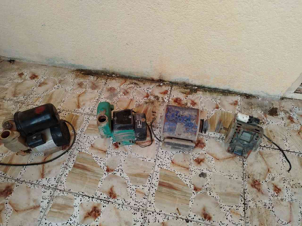 السلام عليكم
ماطورات2 مبرده برفاب2 واثنين 2 وماطور وبوستر مي اسعار مناسبه مكاني بغداد دوره شارع ٦٠ الاتصال على الرقم *********** بغداد, العراق
