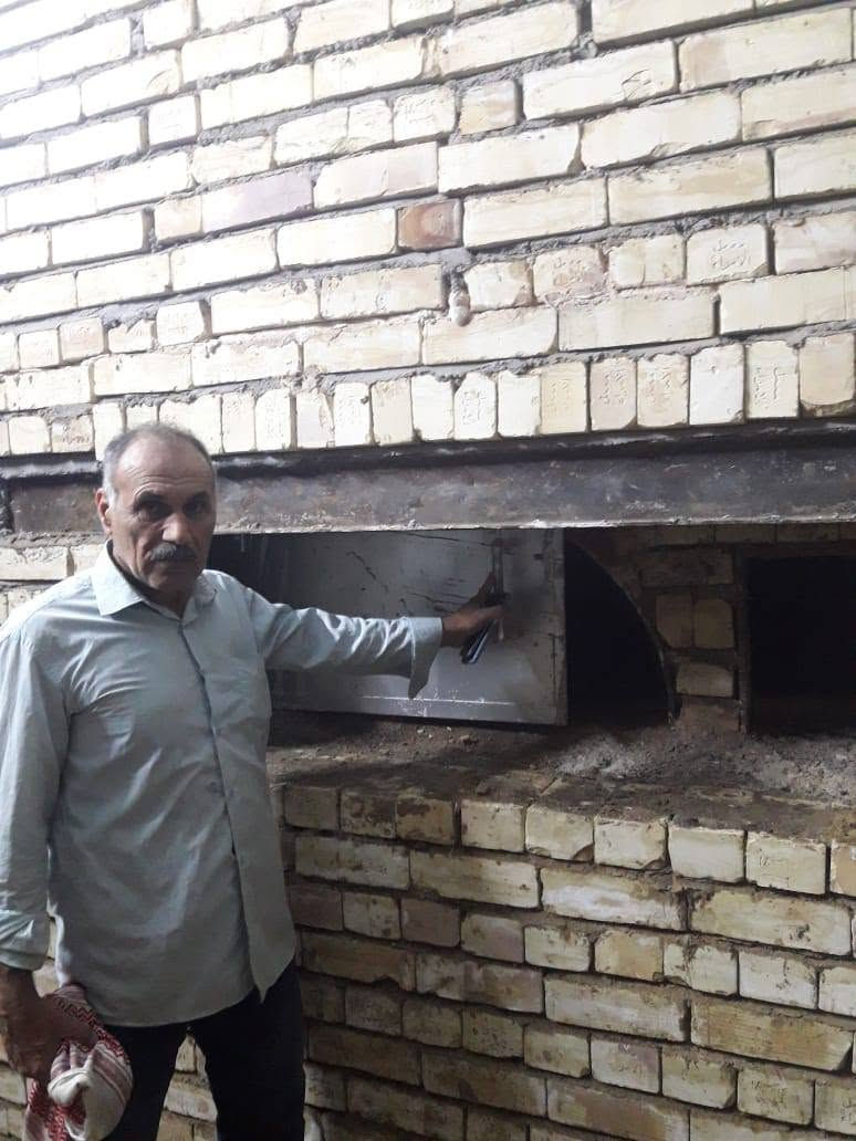 عمل ابو زين العابدين لبناء افران الصمون وجميع مستلزمات الافران وكادر متخصص للبناء وبيع وبناء تنانير المخابز والمطاعم وتنانير المندي للاستفسار اتصل على الرقم ***********

نص مكتوب في الصور:
- *********** *********** أبو زين العابدين
