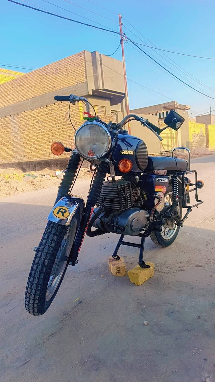 سلام عليكم من رخصت مدير الكروب دراجه امزت البيع ٨١
دراجه حلوه ونضيفه مال جناي بيه لحيم جوه الكشن صوب واحد 
شلعته حلوه كلش عوزه شد الكهربائيات السعر 800وبيه مجال 

المكان بابل الحمزه الغربي

***********
