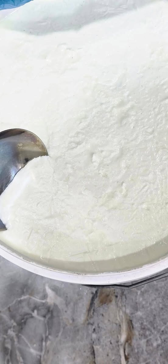 جمعة مباركة..
هنا وبس ...
كيمر عرب 100% 😋😋😋
جبن عرب 
روبة عرب 
نظافة وجودة 100% 
متوفر لدى اسواق حي التجار  والتوصيل لكل مكان 🚗🚗🚗🚗

واتساب ***********
