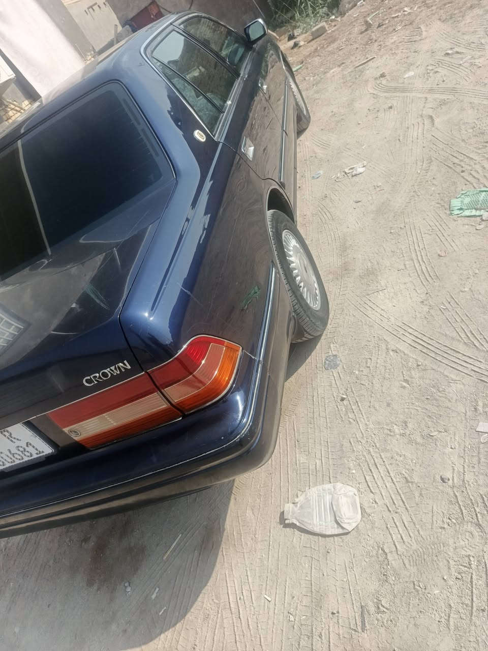 لبيع سياره رأس ثور تكم مديل 2000 لون نيله محور ايسر سياره كفاله من ضربه والكص والنقل كير ومكينه كفاله 2500 تبريد شغال رقم انكليزي سنويه لحد 31 رقم بصره  مكاني بصره قضاء المدينه بني منصور سعر 88وبيه مجال وهاذ رقمي بي وتساب ***********
