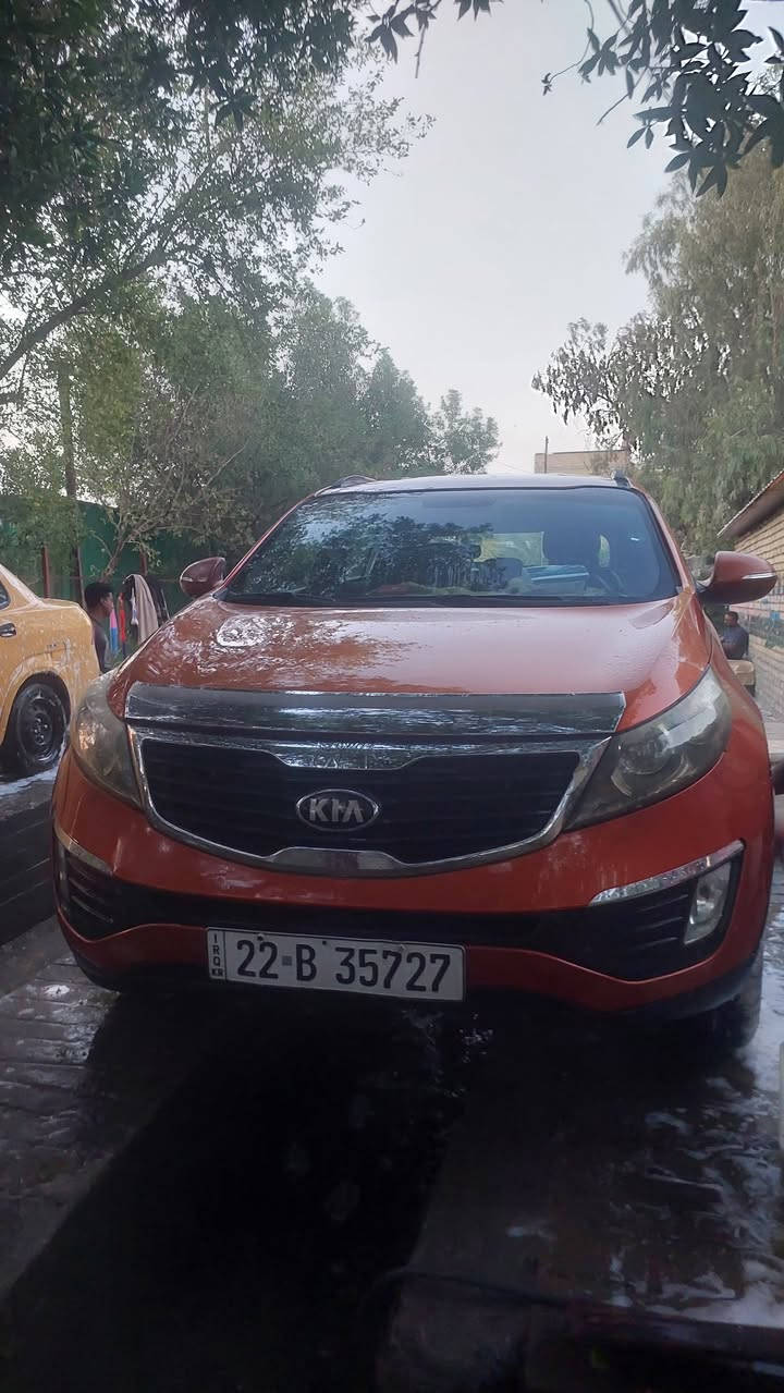 مراوس ب سني حسب القناعه 
سبورتج ١٣ خليجي مكفوله فقط خشم الجاملغ مواصفاتها معروفه السياره جاهزه ماتصرف عليها شي ادامه كامله مسويلها من محرك ومنضومه البنزين وياتري وراديتر واتربم تخم تاير  مكاني بغداد الغزاليه ***********
