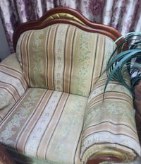 من رخصة الادمن .. السلام عليكم  .. تخم قنفات ١٠ مقاعد مجاني بي ضرر بال...